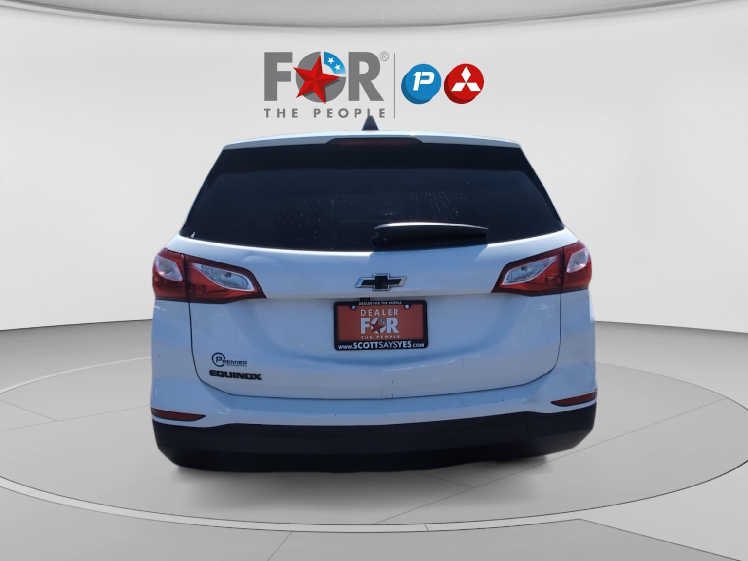 Used 2020 Chevrolet Equinox LS w/ LS Convenience Package FWD image 4