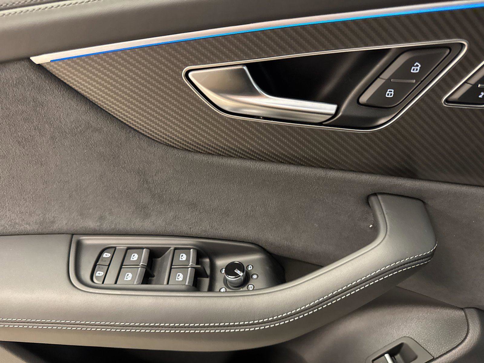 New 2026 Audi RS Q8 performance image 10