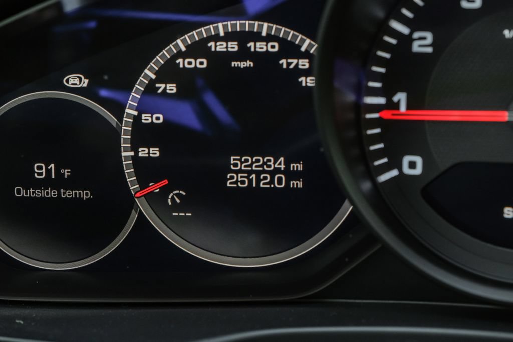 Used 2019 Porsche Panamera 4 AWD/4WD image 20