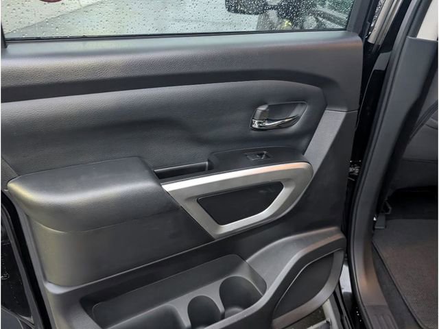 Certified 2024 Nissan Titan SV w/ SV Convenience Package image 11