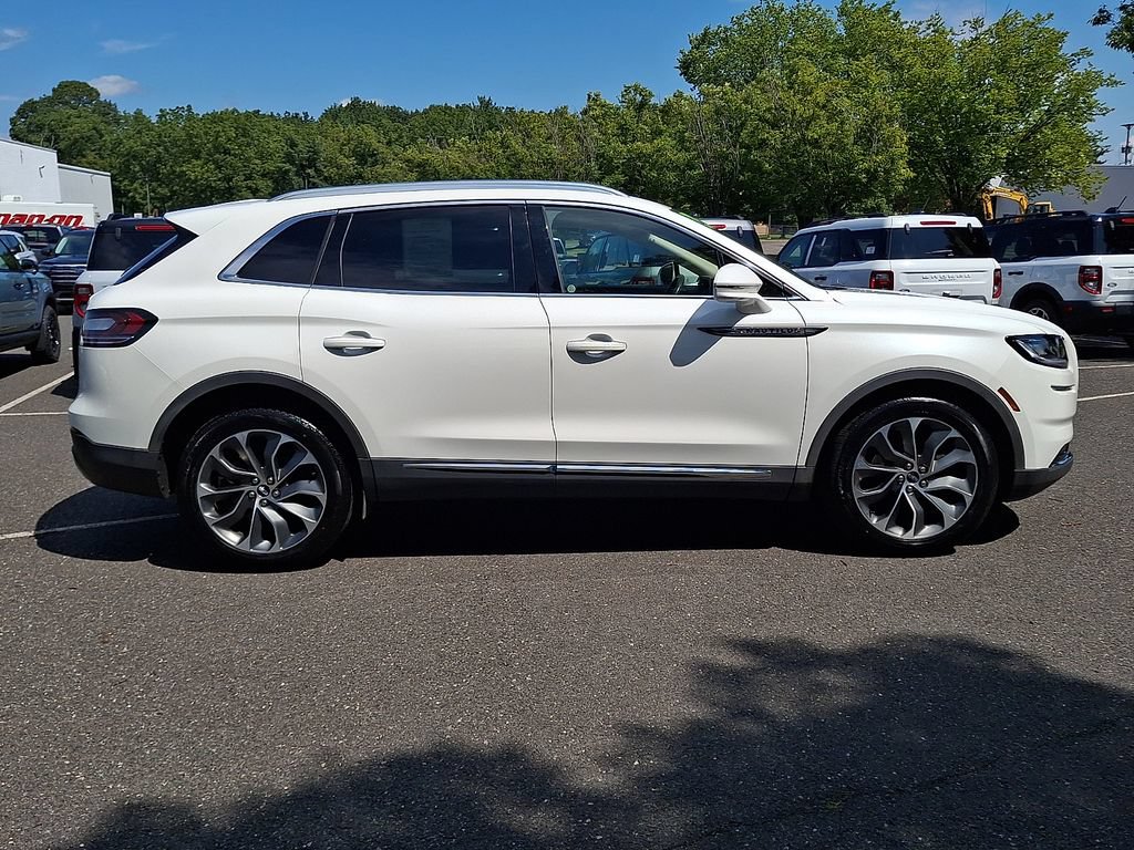 Used 2023 Lincoln Nautilus Reserve AWD/4WD image 10