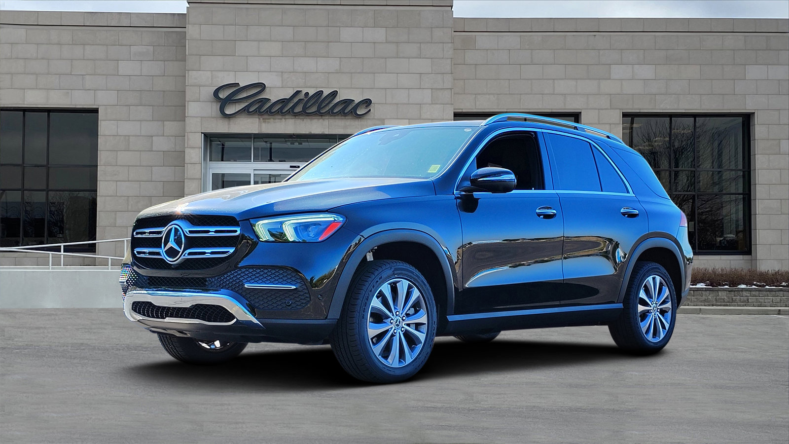 Used 2022 Mercedes-Benz GLE 350 4MATIC image 5