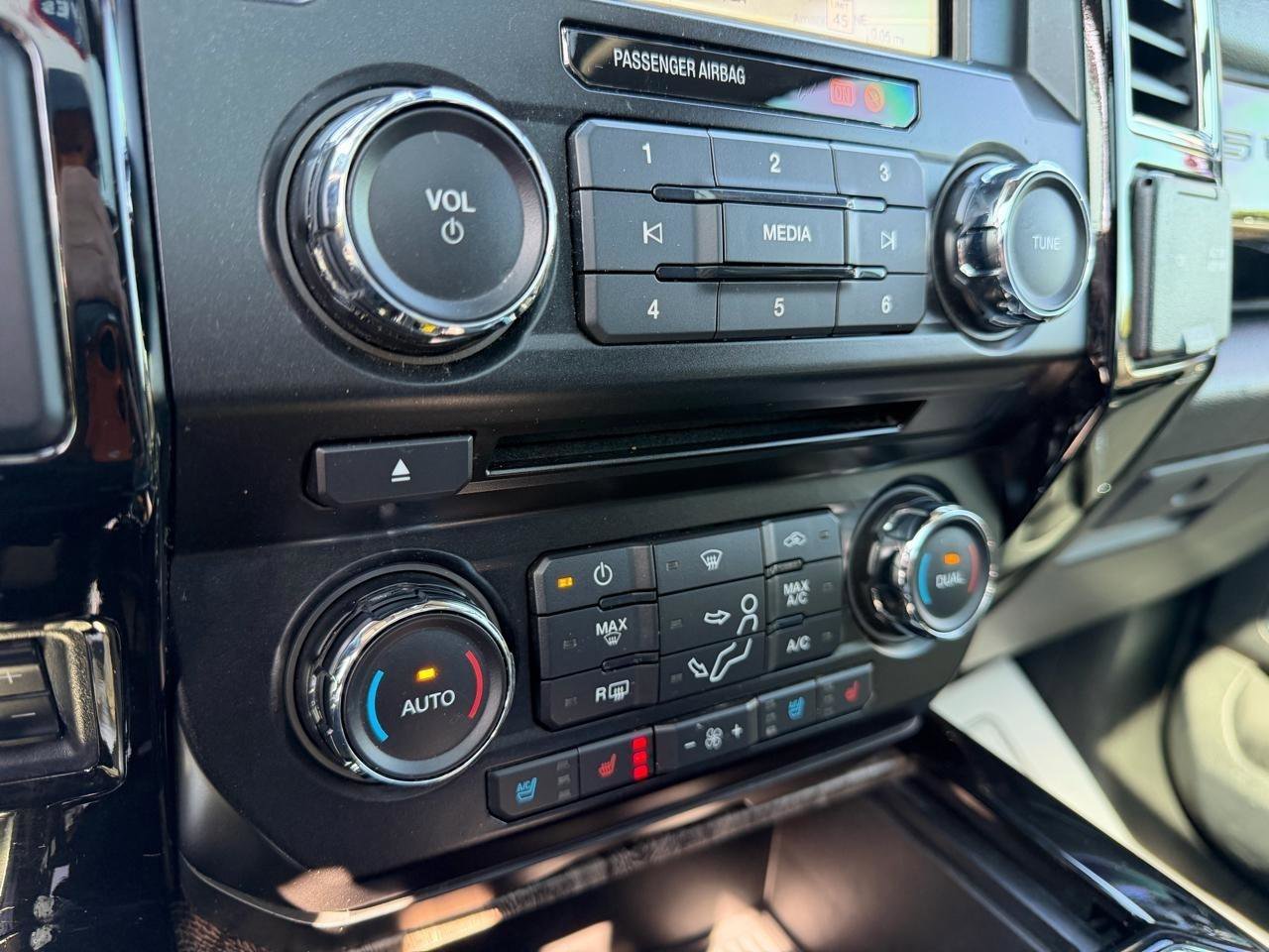 Used 2018 Ford F350 Lariat w/ Lariat Ultimate Package image 51