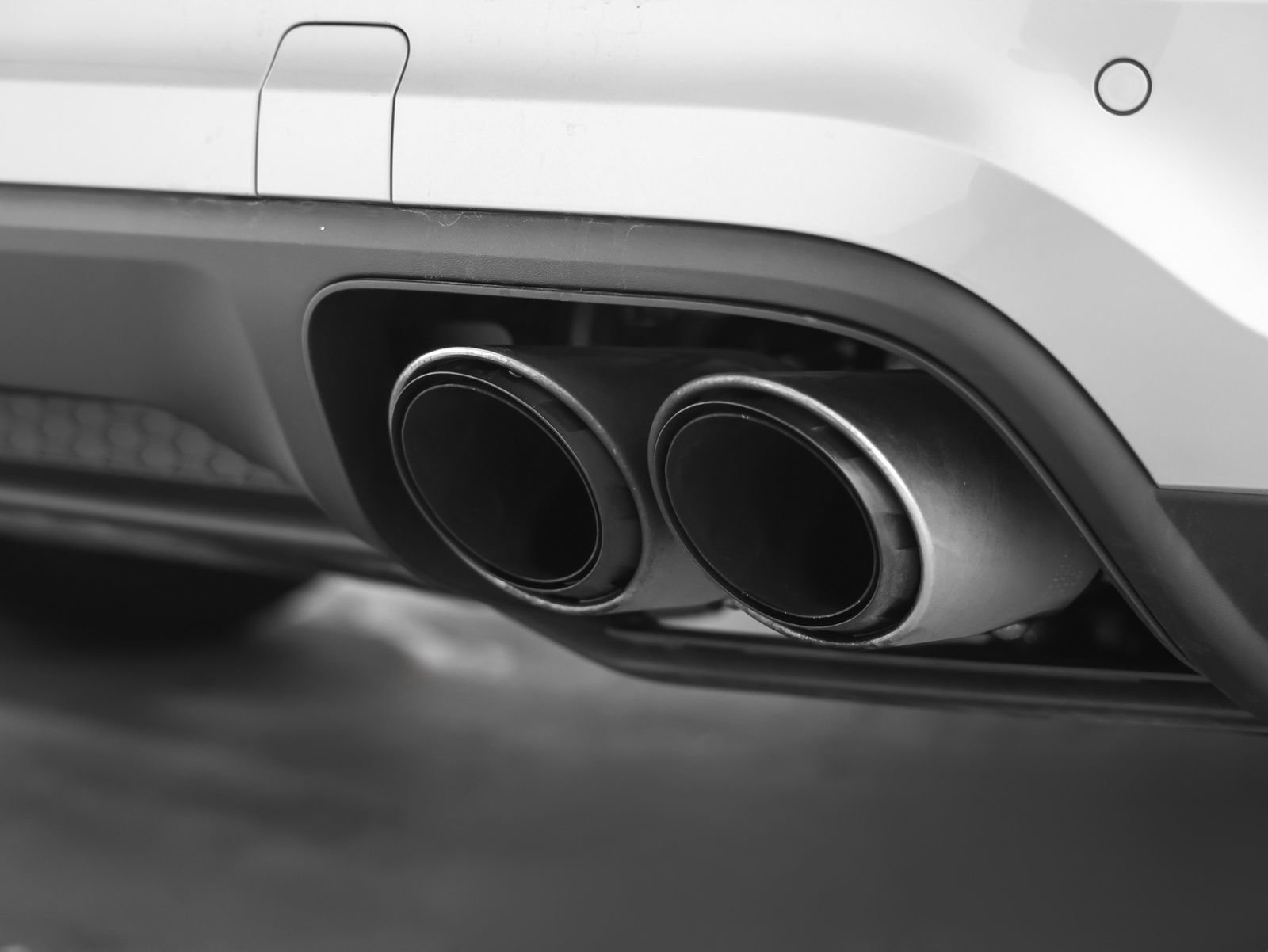 Certified 2025 Porsche Cayenne E-Hybrid image 18