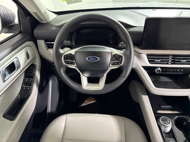 Used 2025 Ford Explorer Active w/ Active Comfort Package AWD/4WD image 25