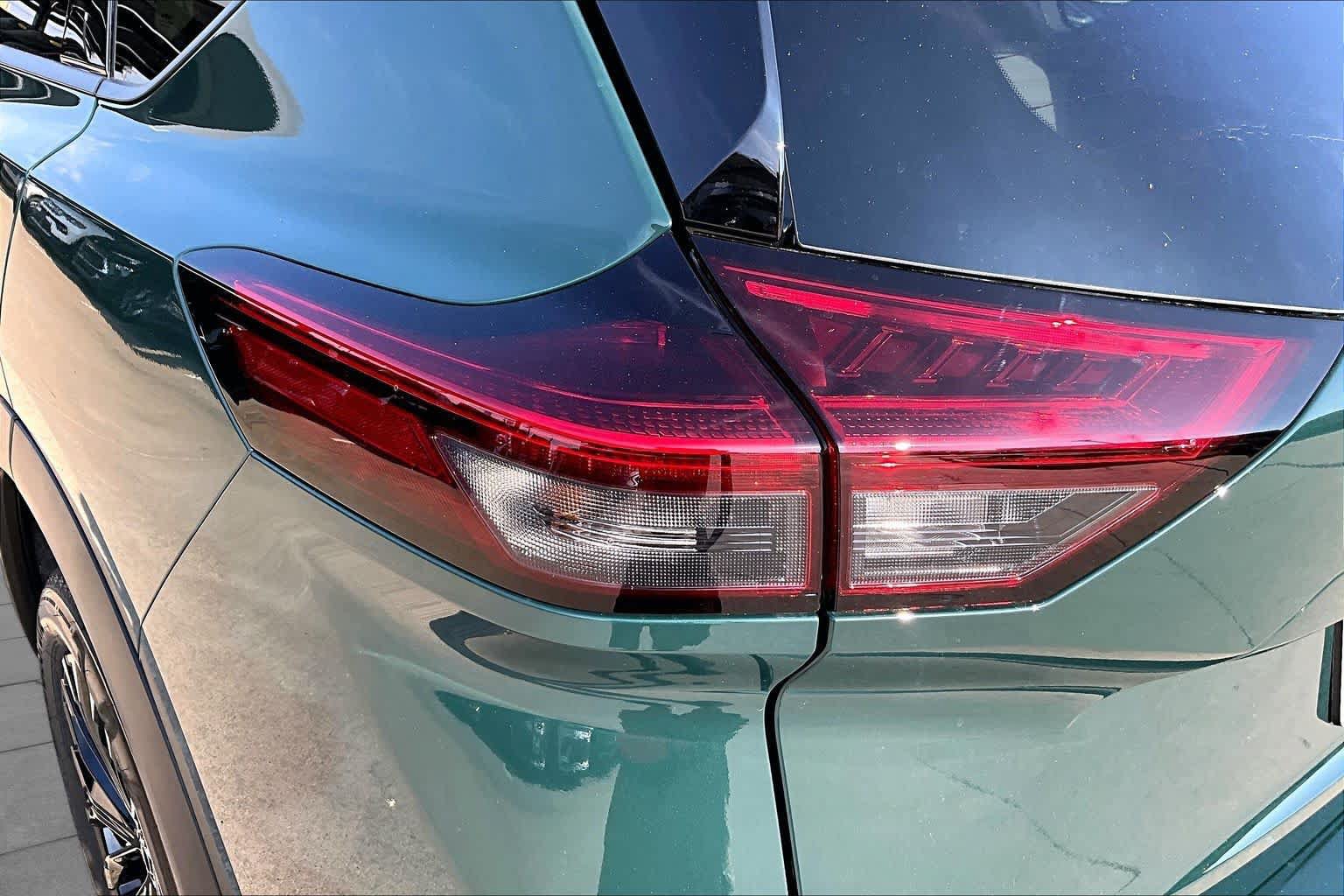 New 2027 Nissan Rogue Dark Armor FWD image 14