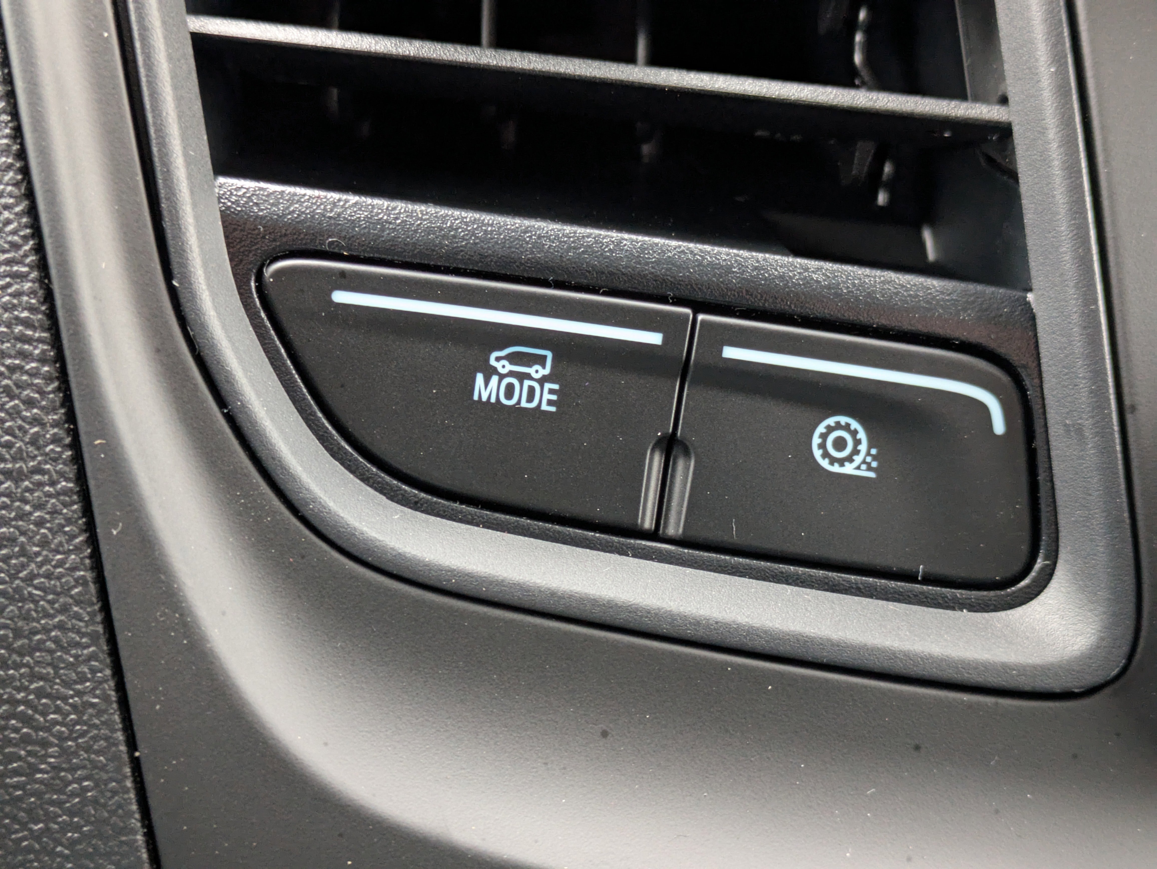 New 2025 Ford Transit 150 Low Roof RWD image 31