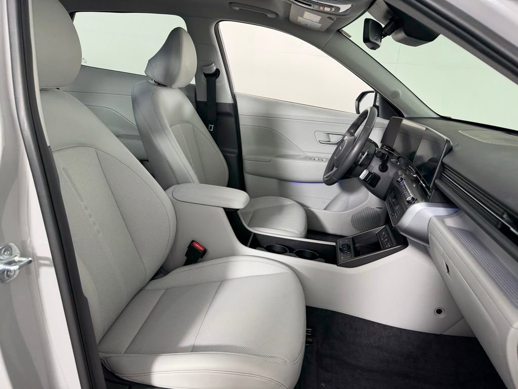 Used 2024 Hyundai Kona Limited AWD/4WD image 35