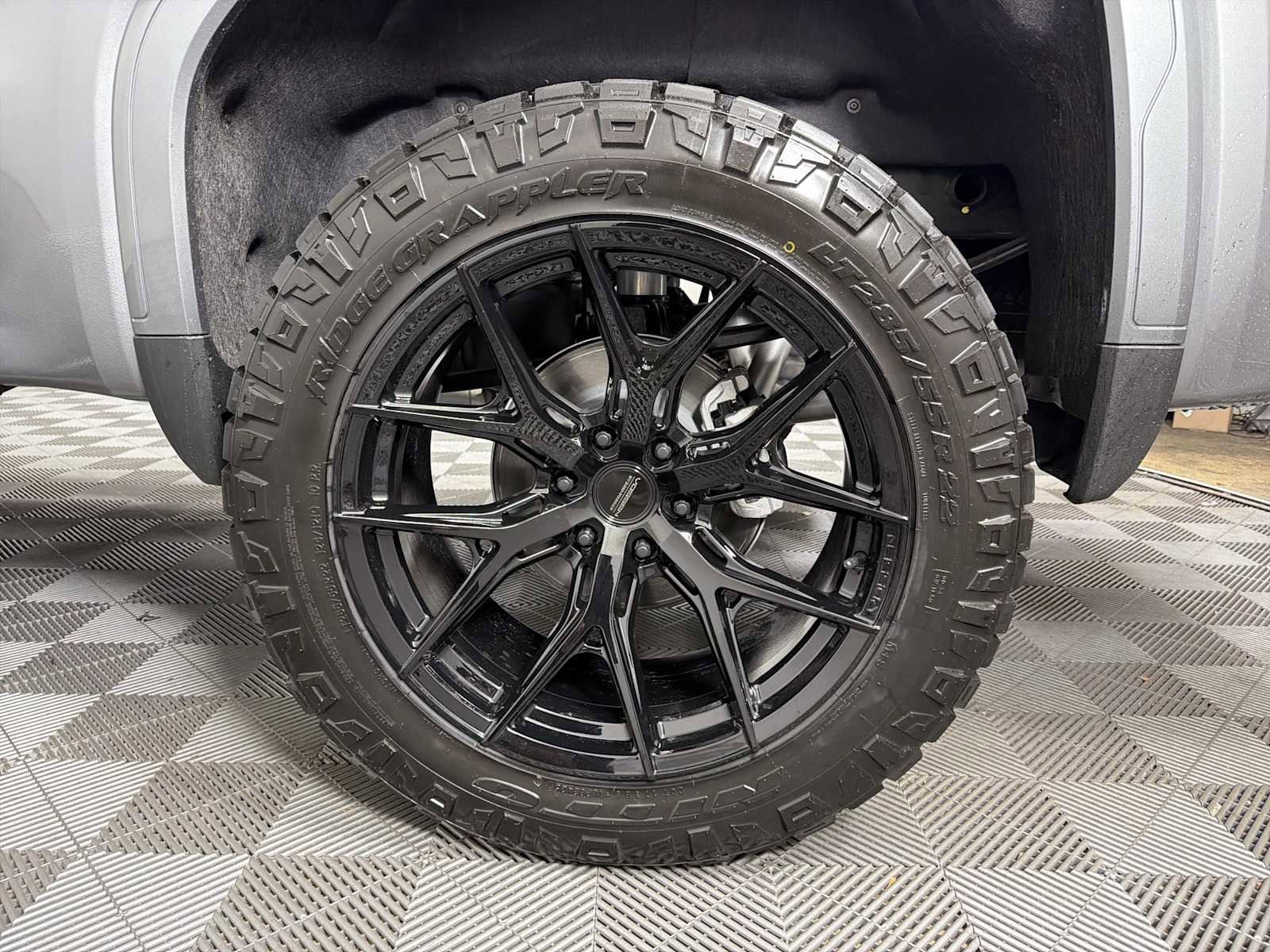 New 2025 GMC Sierra 1500 Elevation w/ Elevation Premium Package image 34