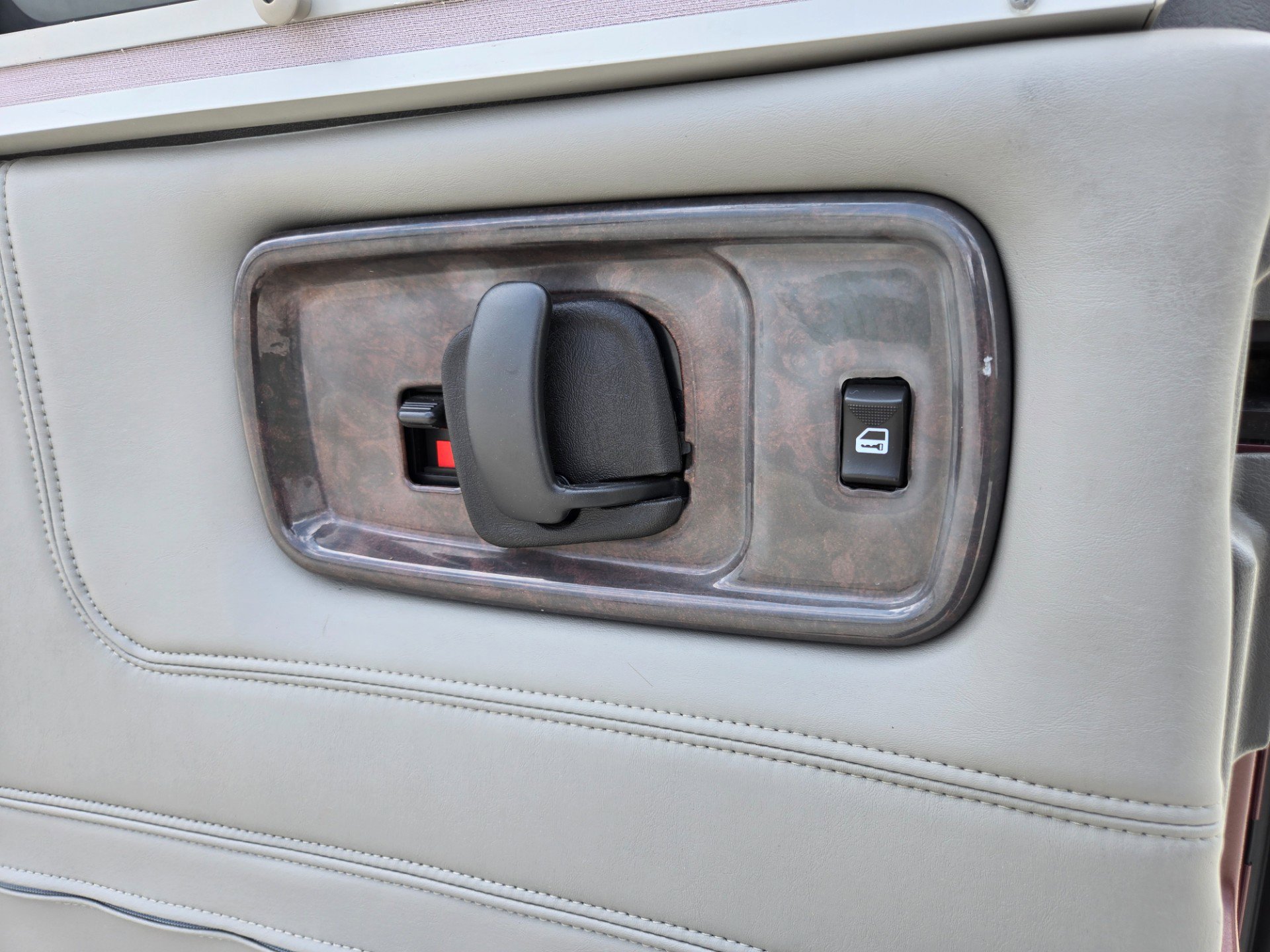 Used 2012 GMC Savana 1500 RWD image 69