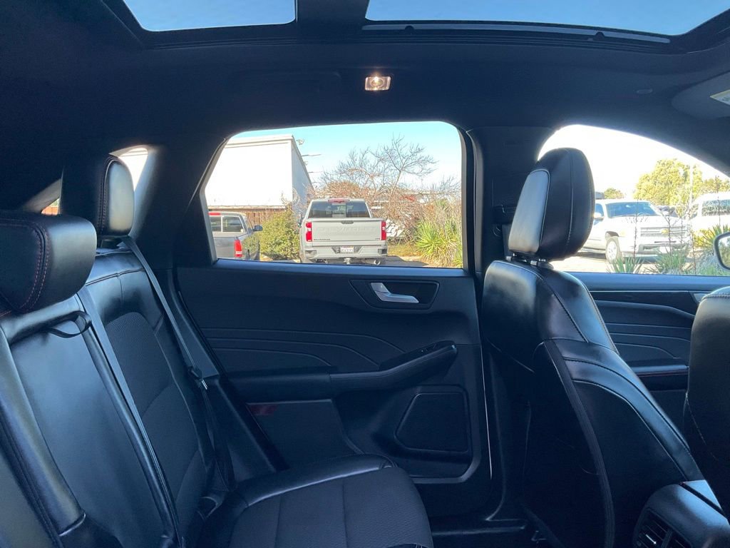 Used 2024 Ford Escape ST-Line Select w/ Tech Pack #1 image 48