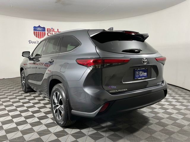 Used 2020 Toyota Highlander XLE image 5