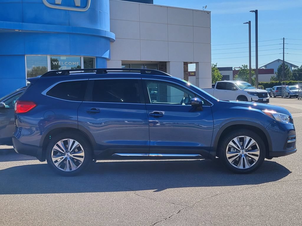 Used 2022 Subaru Ascent Limited w/ Technology Package AWD/4WD image 4