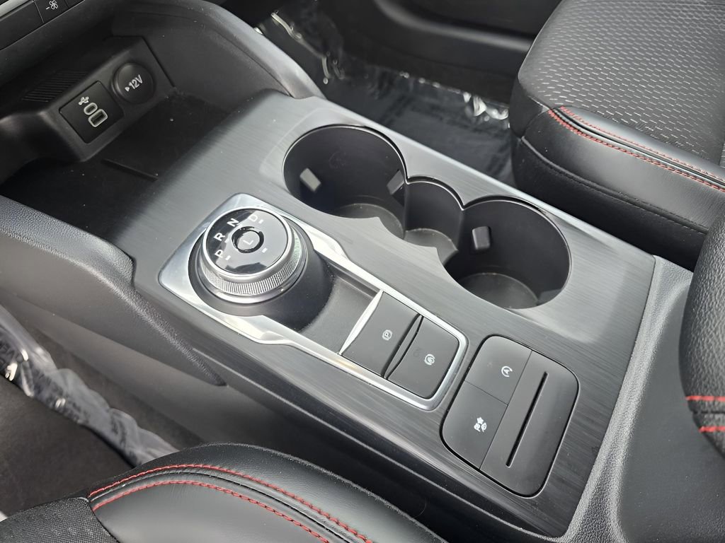 Used 2025 Ford Escape ST-Line image 19