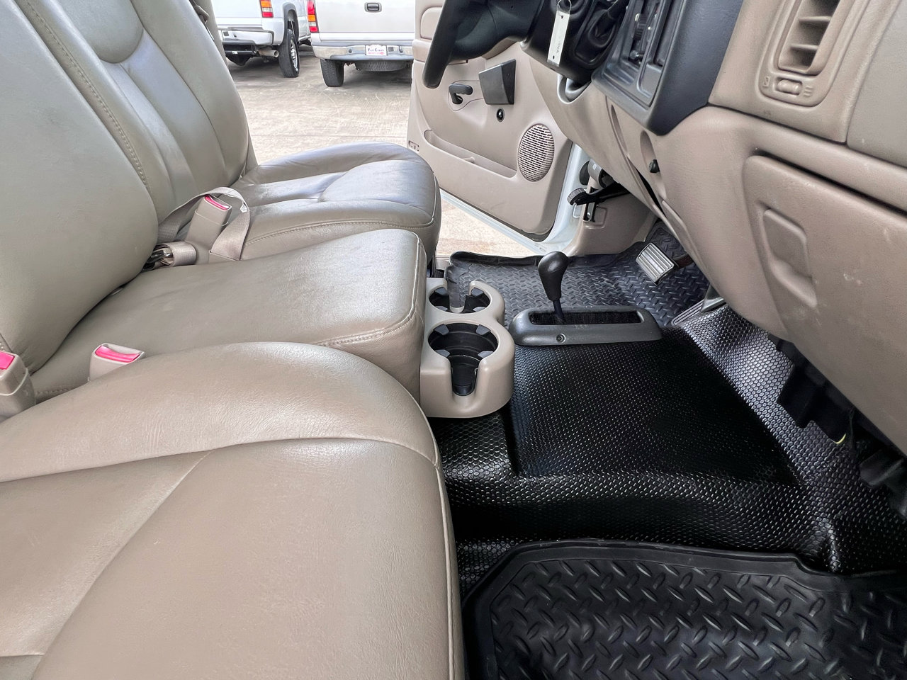 Used 2004 Chevrolet Silverado 2500 W/T image 71