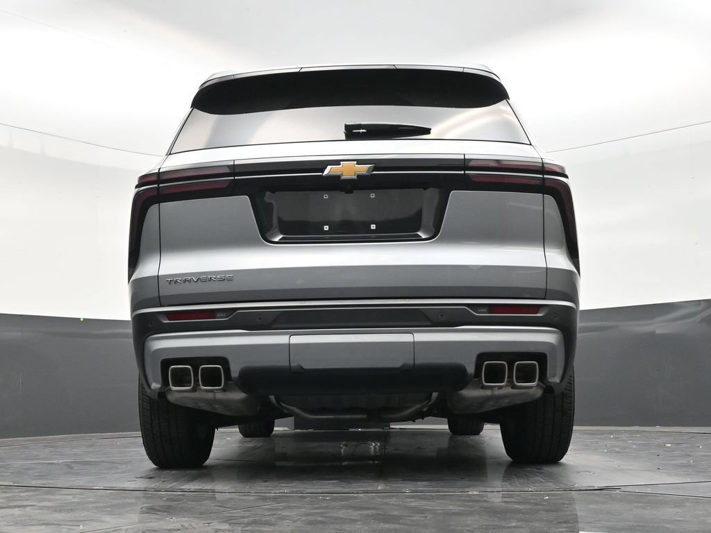 Used 2026 Chevrolet Traverse LT FWD image 21