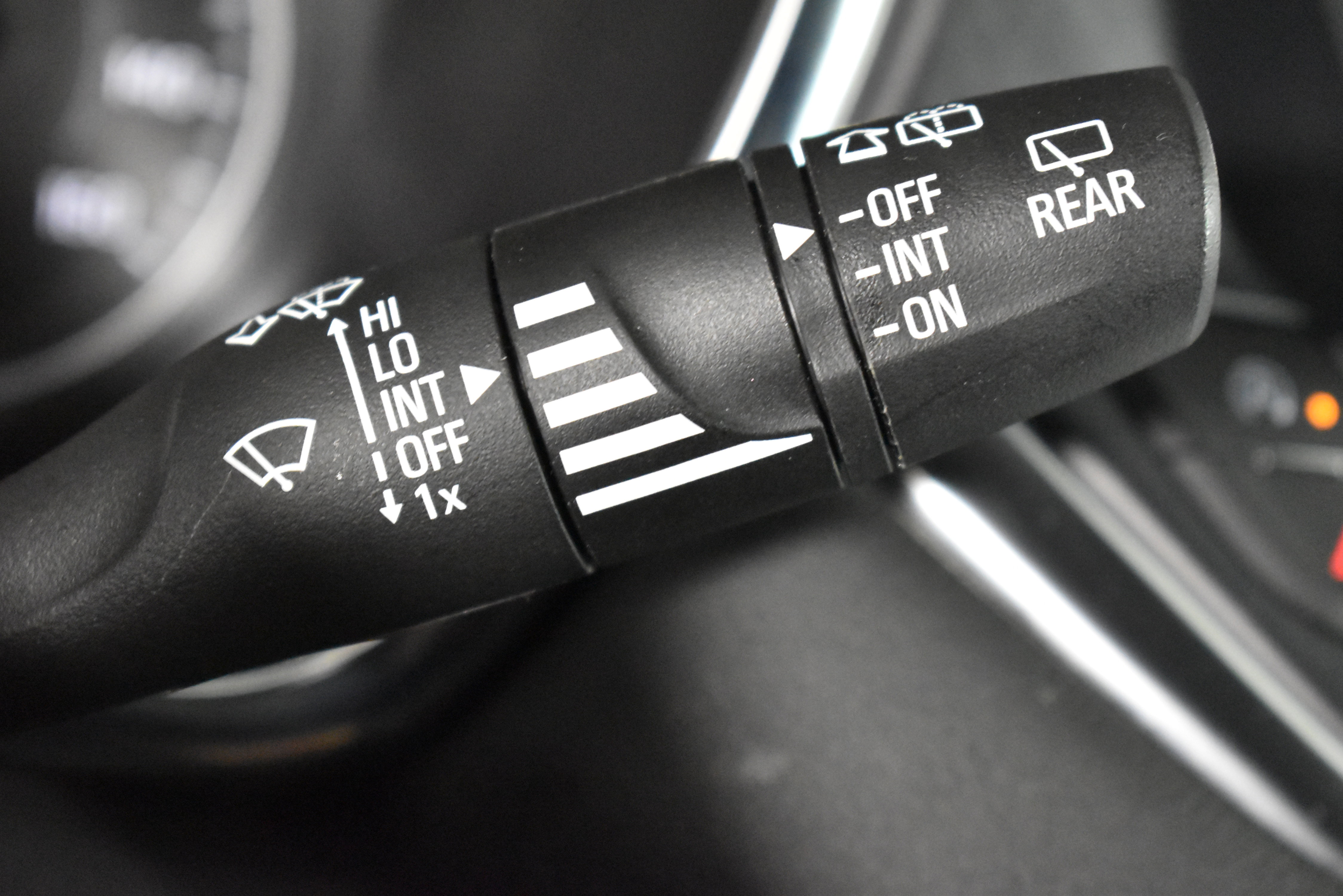 Used 2025 Chevrolet Blazer LT image 24