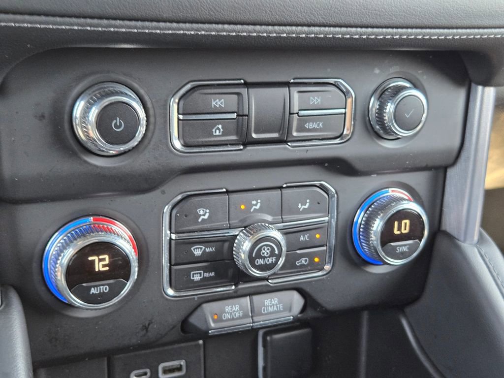 Used 2022 GMC Yukon XL SLE w/ Gmc Pro Safety Plus Package RWD image 28