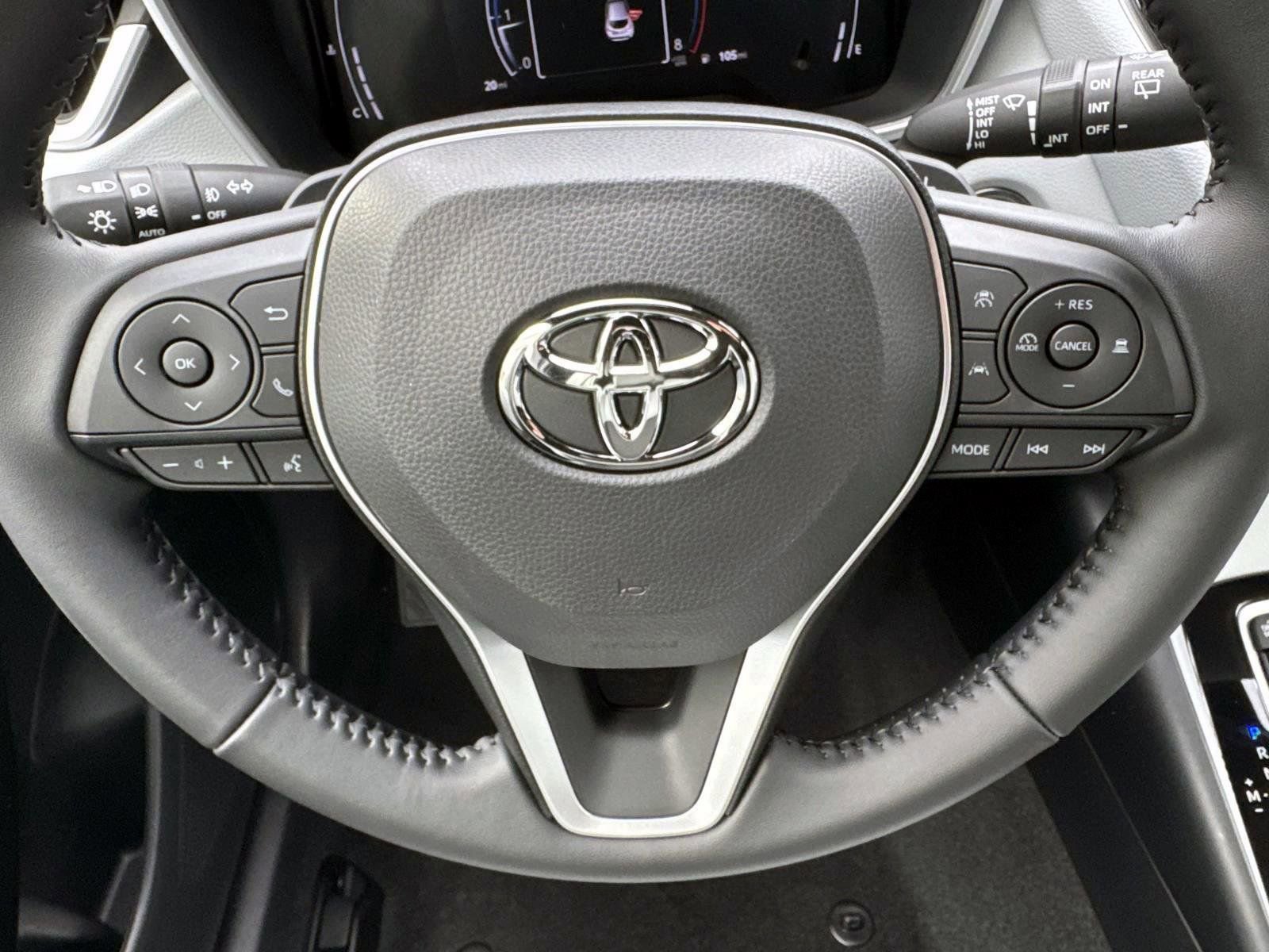Used 2025 Toyota Corolla XSE image 22