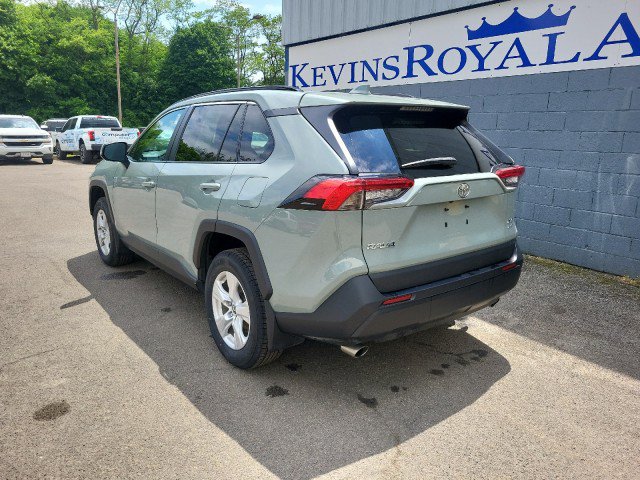Used 2021 Toyota RAV4 XLE AWD/4WD image 8