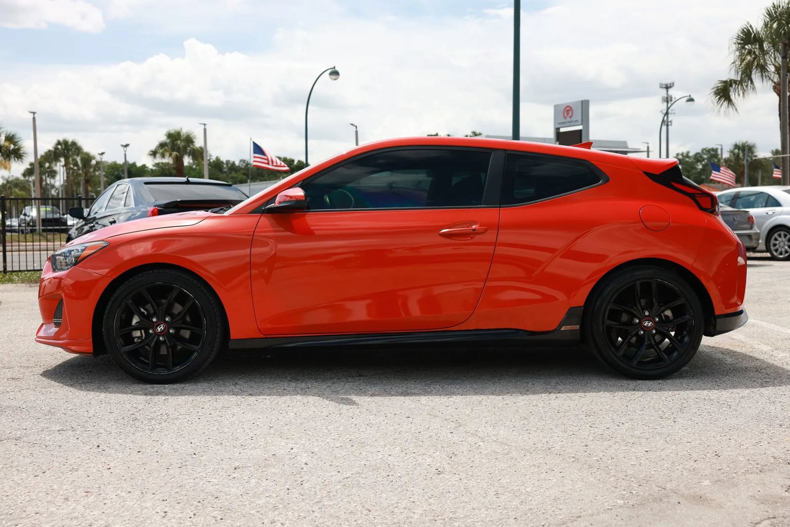 Used 2020 Hyundai Veloster Turbo R-Spec FWD image 3