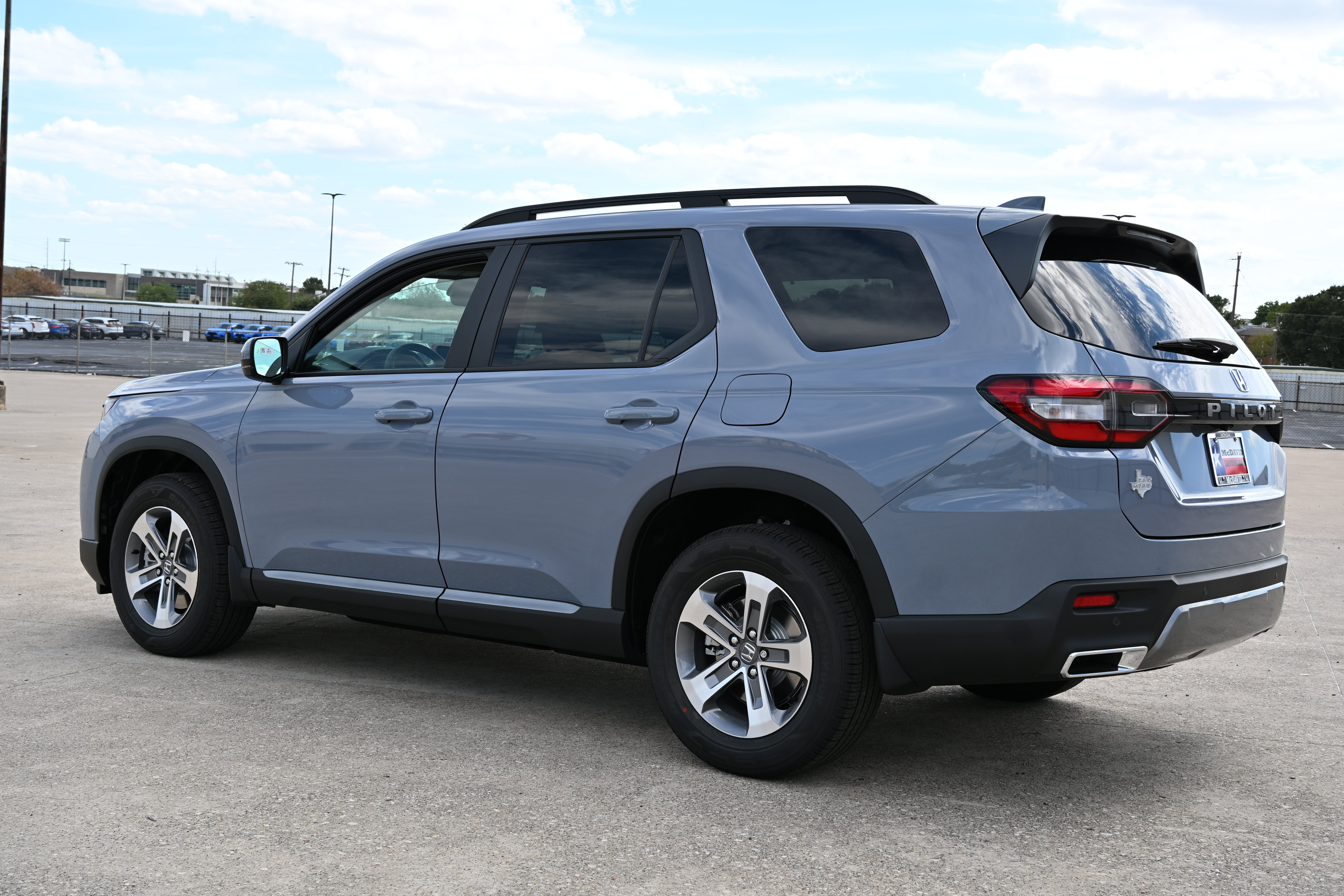 New 2026 Honda Pilot EX-L image 8