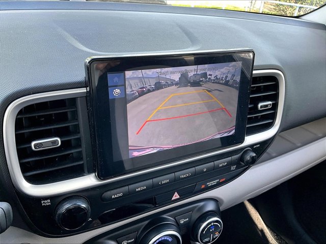 Used 2024 Hyundai Venue SEL FWD image 23