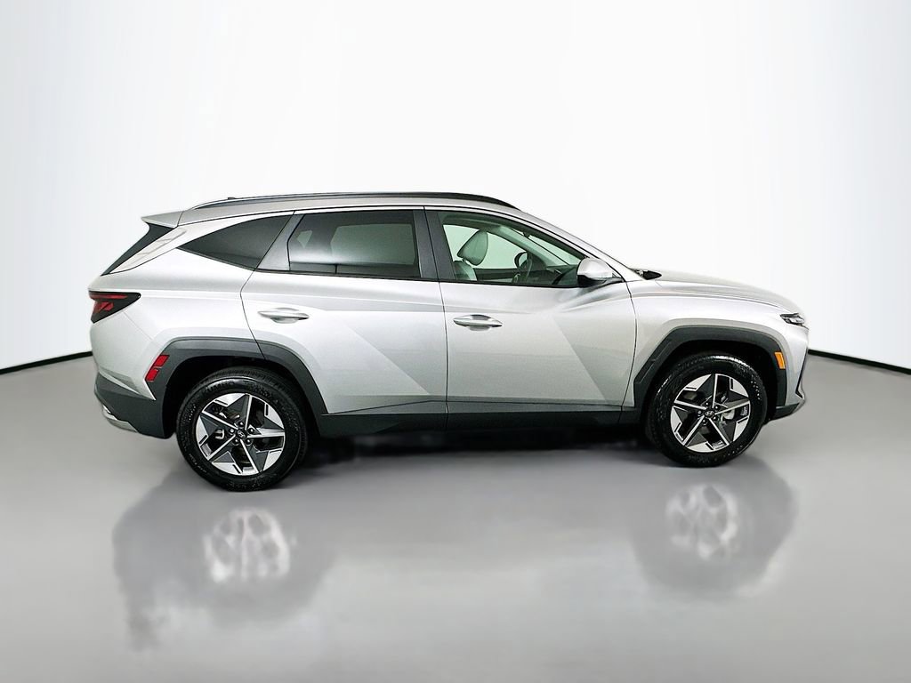 Certified 2025 Hyundai Tucson SEL image 4