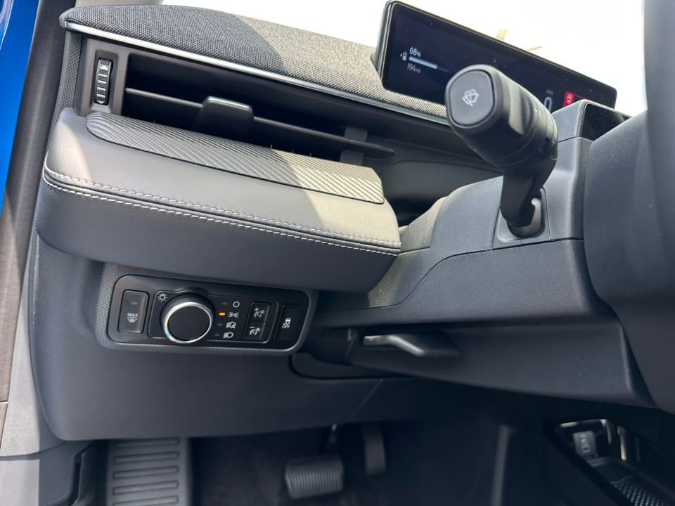 New 2025 Ford Mustang Mach-E Premium w/ Interior Protection Package AWD/4WD image 36