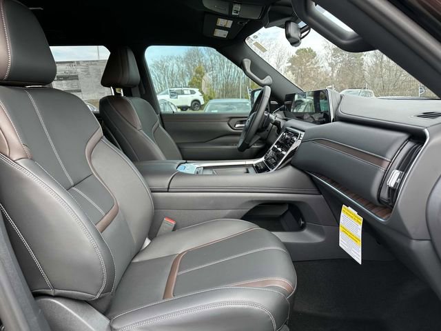 New 2025 Nissan Armada SL image 10