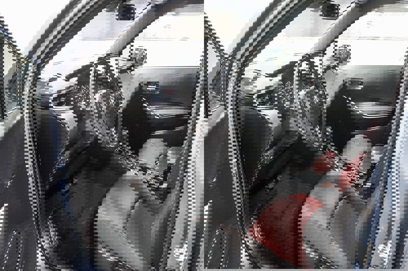 Used 2025 Toyota Corolla SE image 18