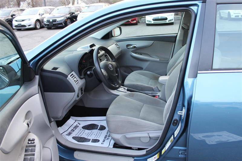 Used 2013 Toyota Corolla L image 10