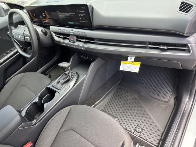 New 2026 Kia K4 FWD image 14