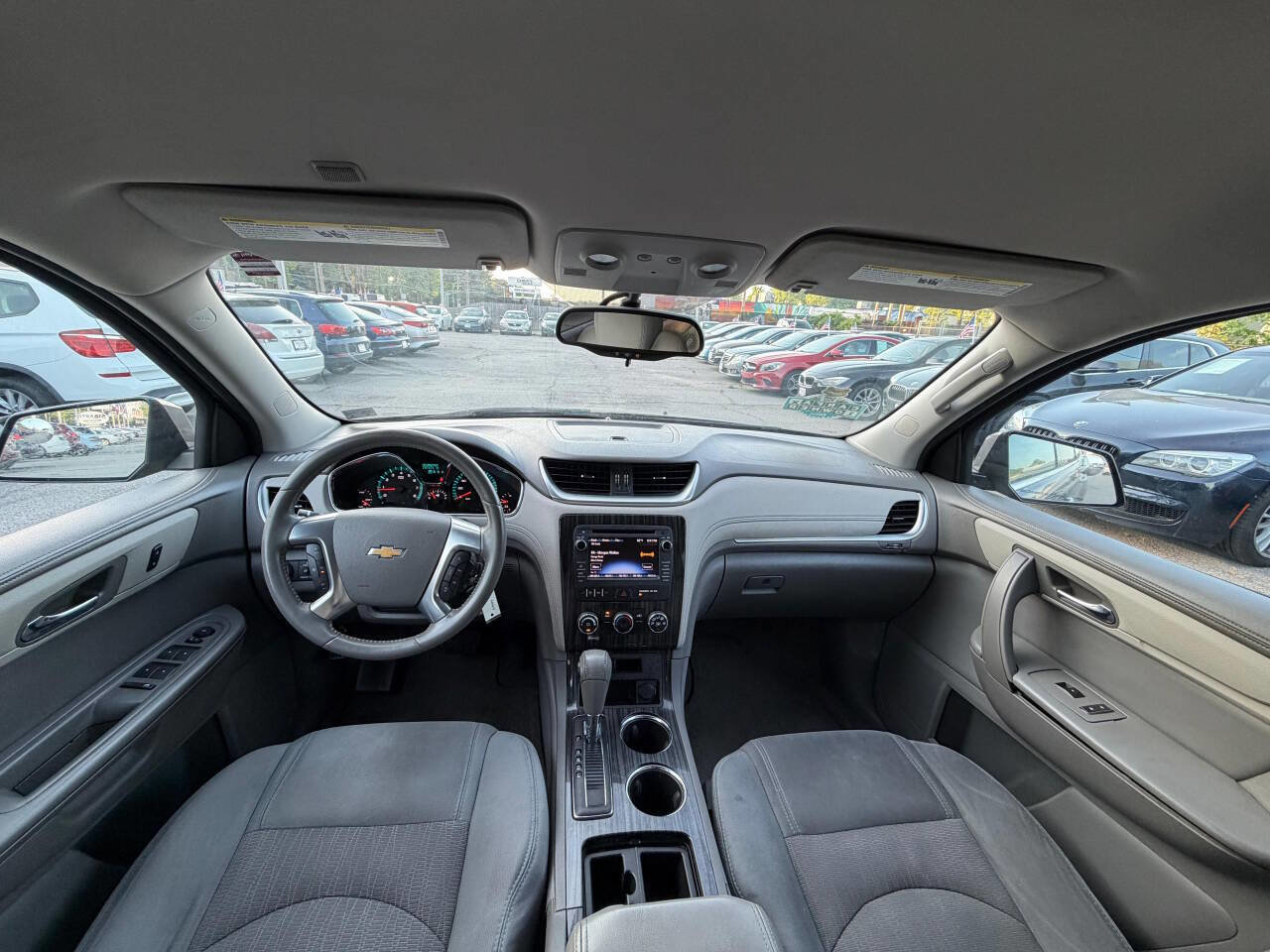 Used 2014 Chevrolet Traverse LT AWD/4WD image 16