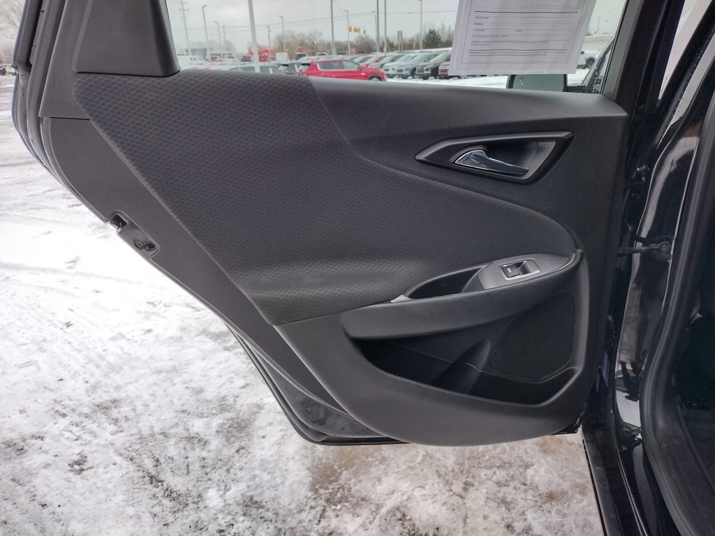 Used 2022 Chevrolet Malibu RS image 24