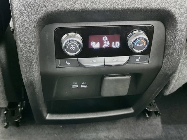 Used 2025 Chevrolet Traverse High Country w/ LPO, Floor Liner Package FWD image 13