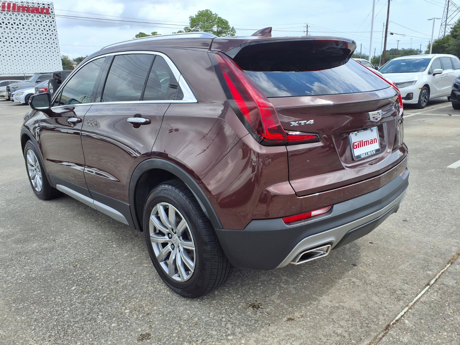 Used 2022 Cadillac XT4 Premium Luxury FWD image 3