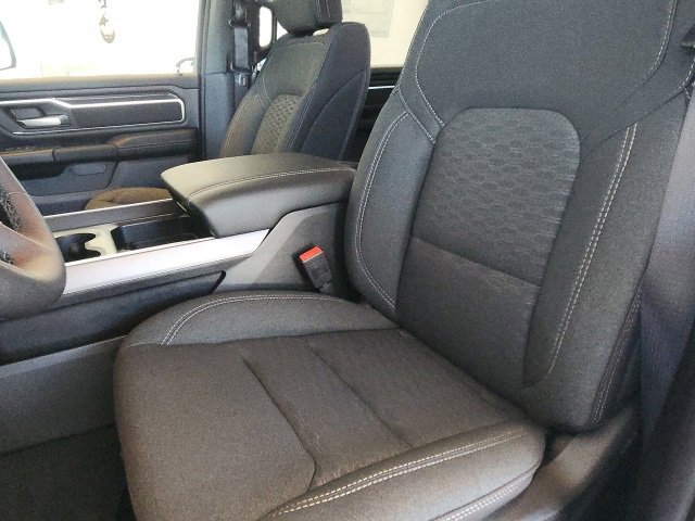 New 2026 RAM 1500 4x4 Crew Cab image 46
