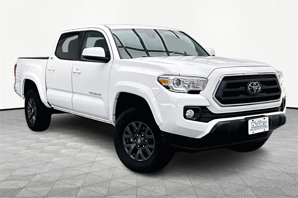 Used 2023 Toyota Tacoma SR5 image 12