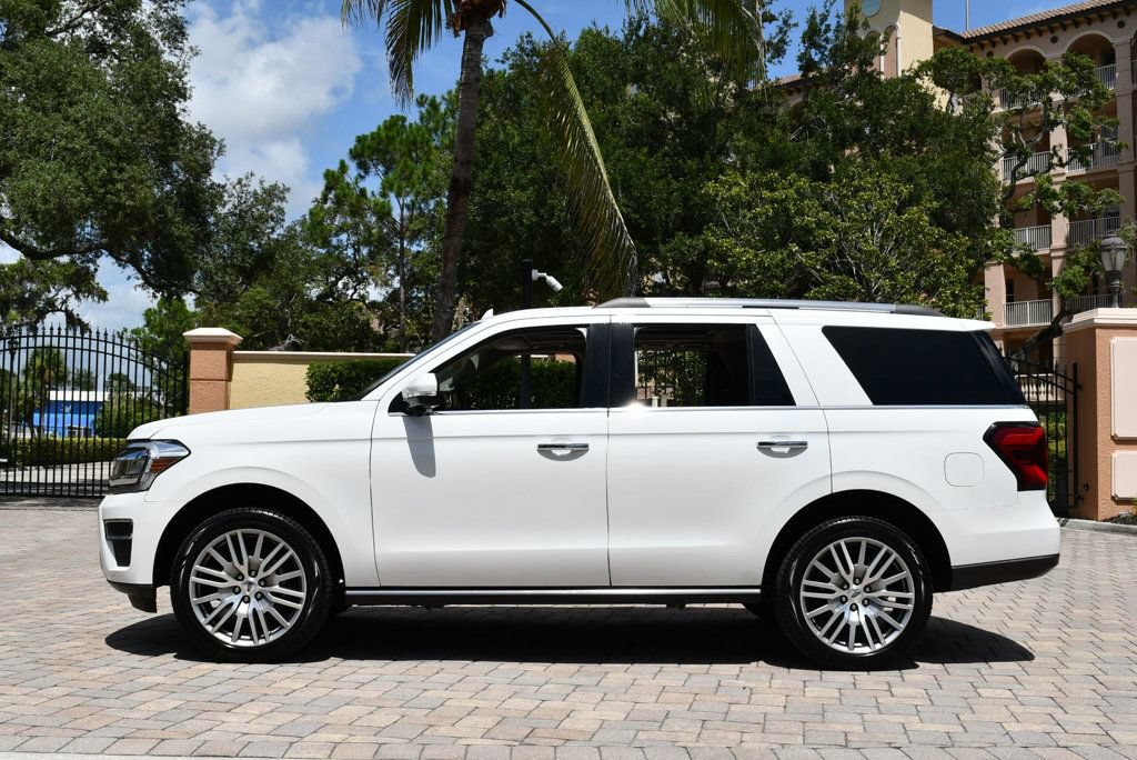 Used 2022 Ford Expedition Limited AWD/4WD image 30