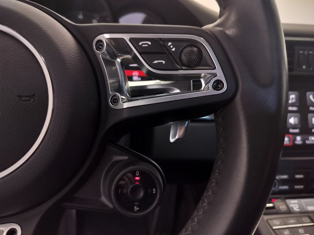 Certified 2019 Porsche 911 Targa 4S AWD/4WD image 15