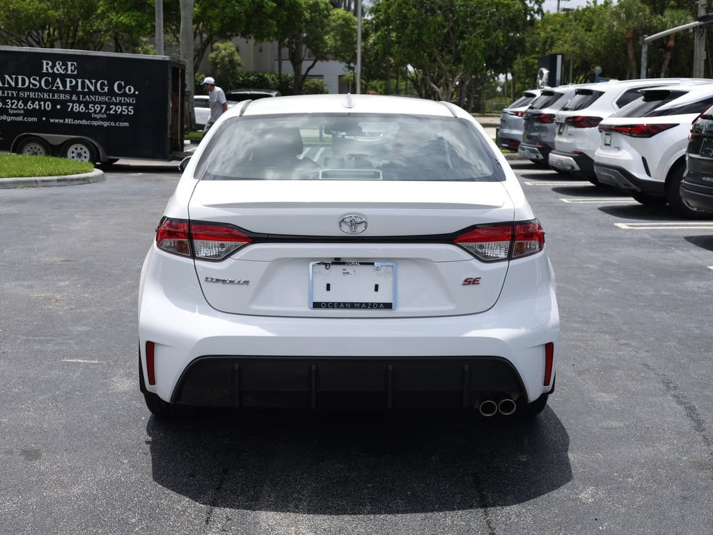 Used 2024 Toyota Corolla SE FWD image 6