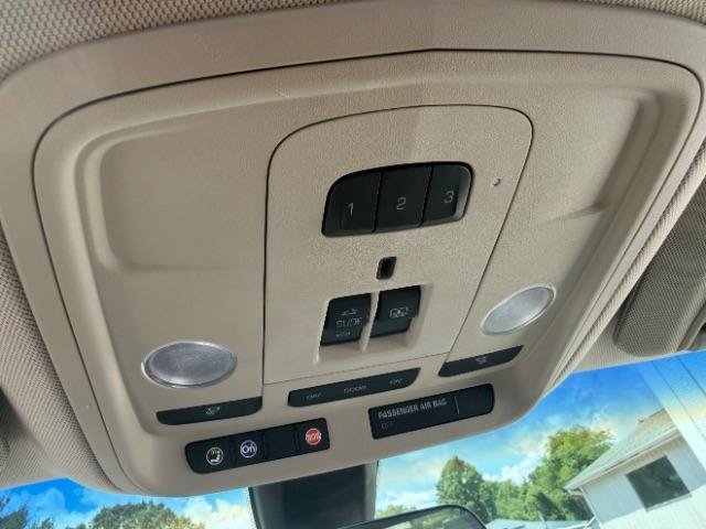 Used 2015 Cadillac XTS Luxury FWD image 27