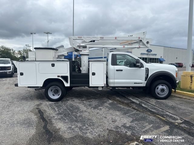 New 2023 Ford F550 4x4 Regular Cab Super Duty image 4