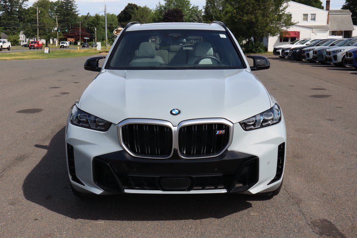 Used 2026 BMW X5 M60i AWD/4WD image 2