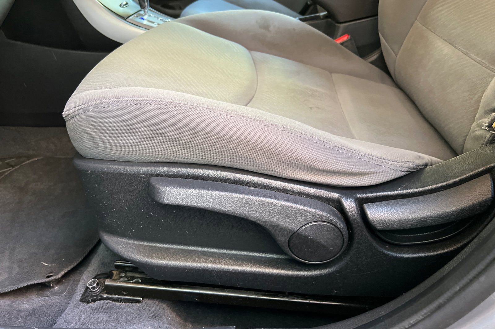 Used 2013 Hyundai Elantra GLS w/ Preferred Pkg FWD image 15