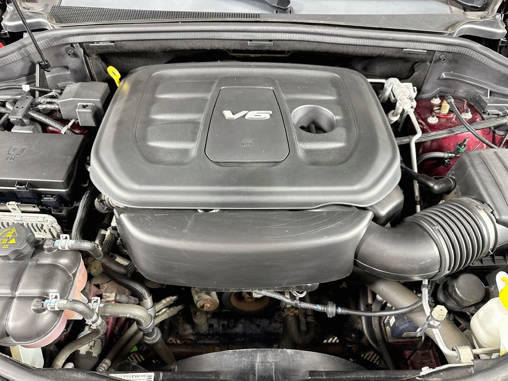Used 2018 Jeep Grand Cherokee Overland AWD/4WD image 32