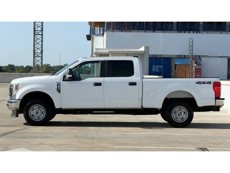 Used 2022 Ford F250 XL w/ Power Equipment Group image 10