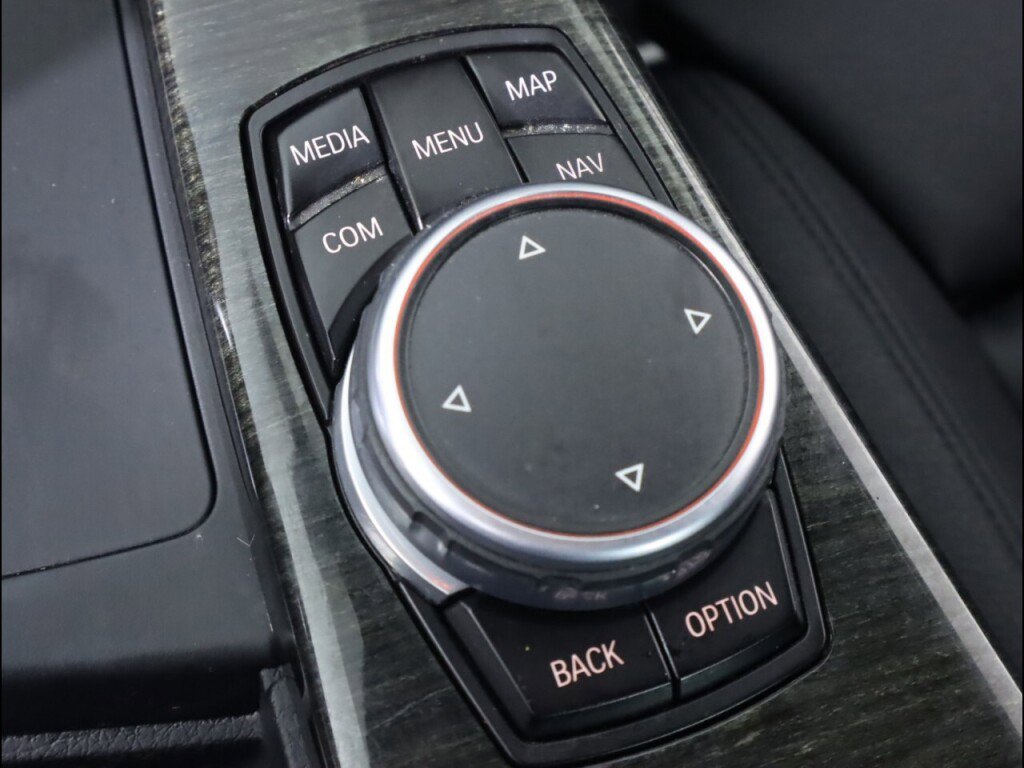 Used 2017 BMW 328d Sedan image 26