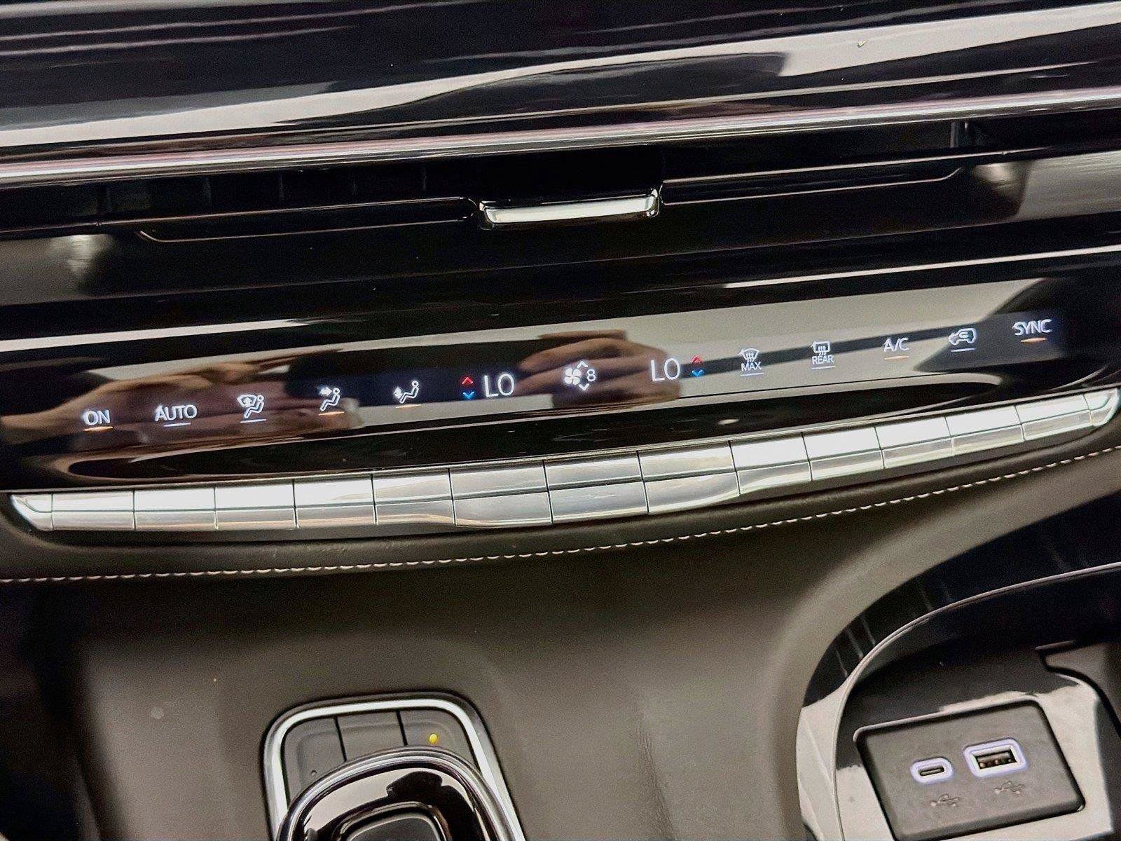 Certified 2024 Cadillac Escalade Sport w/ Touring Package AWD/4WD image 16